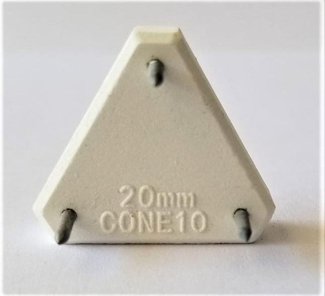 20 MM Triangle (.8)