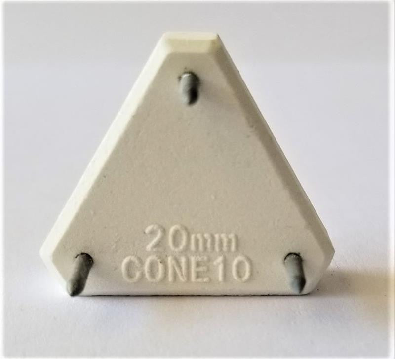20 MM Triangle Stilt (.8)