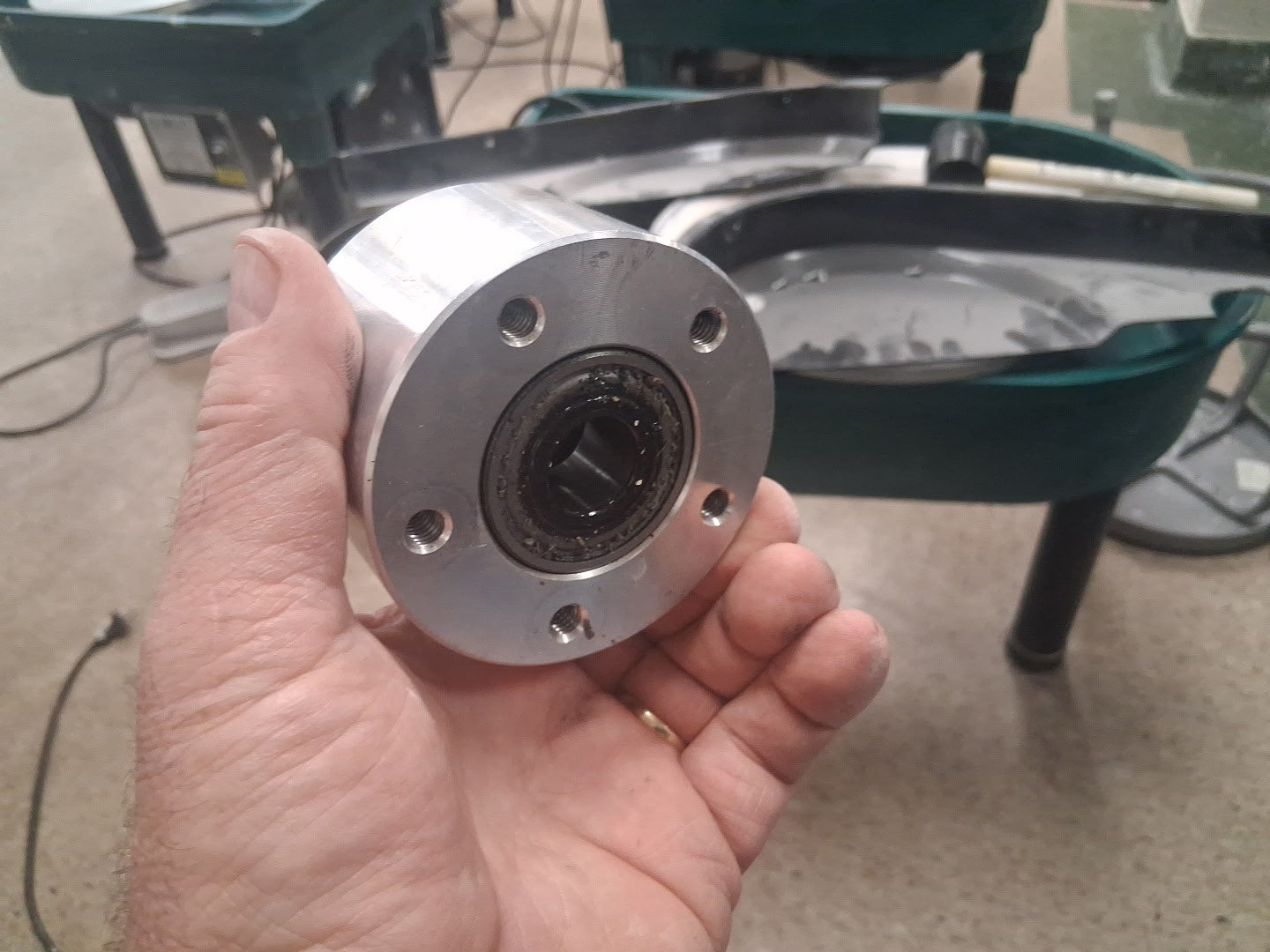 Bearing Block with Bearings for Skutt wheels with 5 bolt pattern