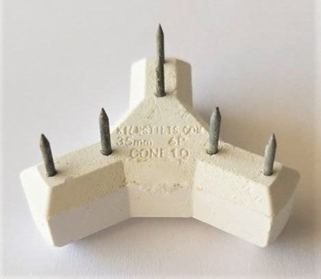 35 MM Triangle Stilt - 6 Points (1.4)
