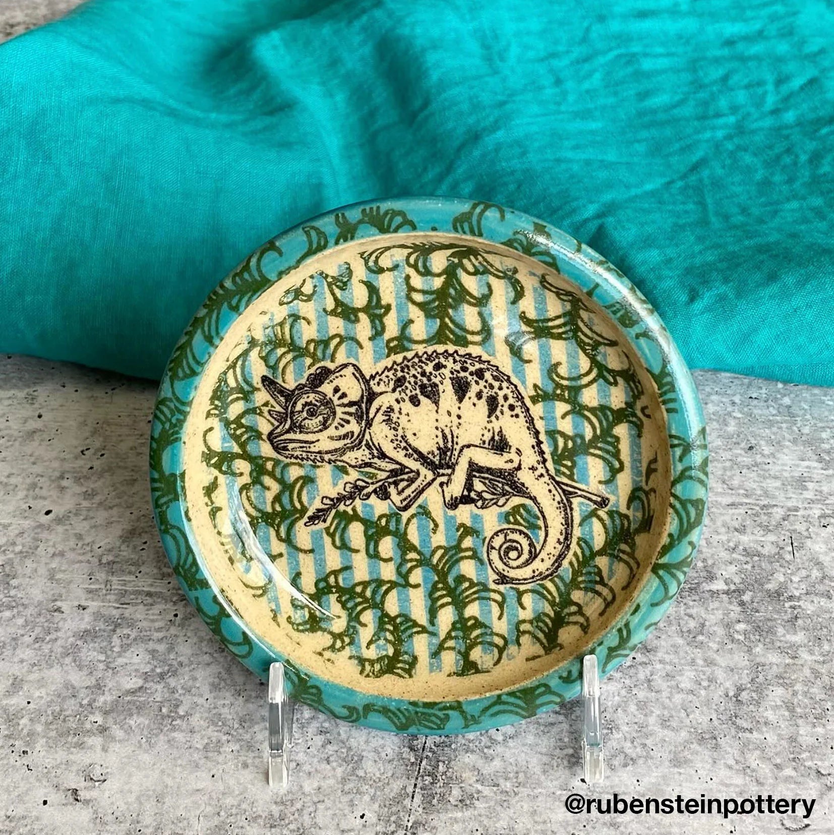 Chameleon Underglaze Transfer
