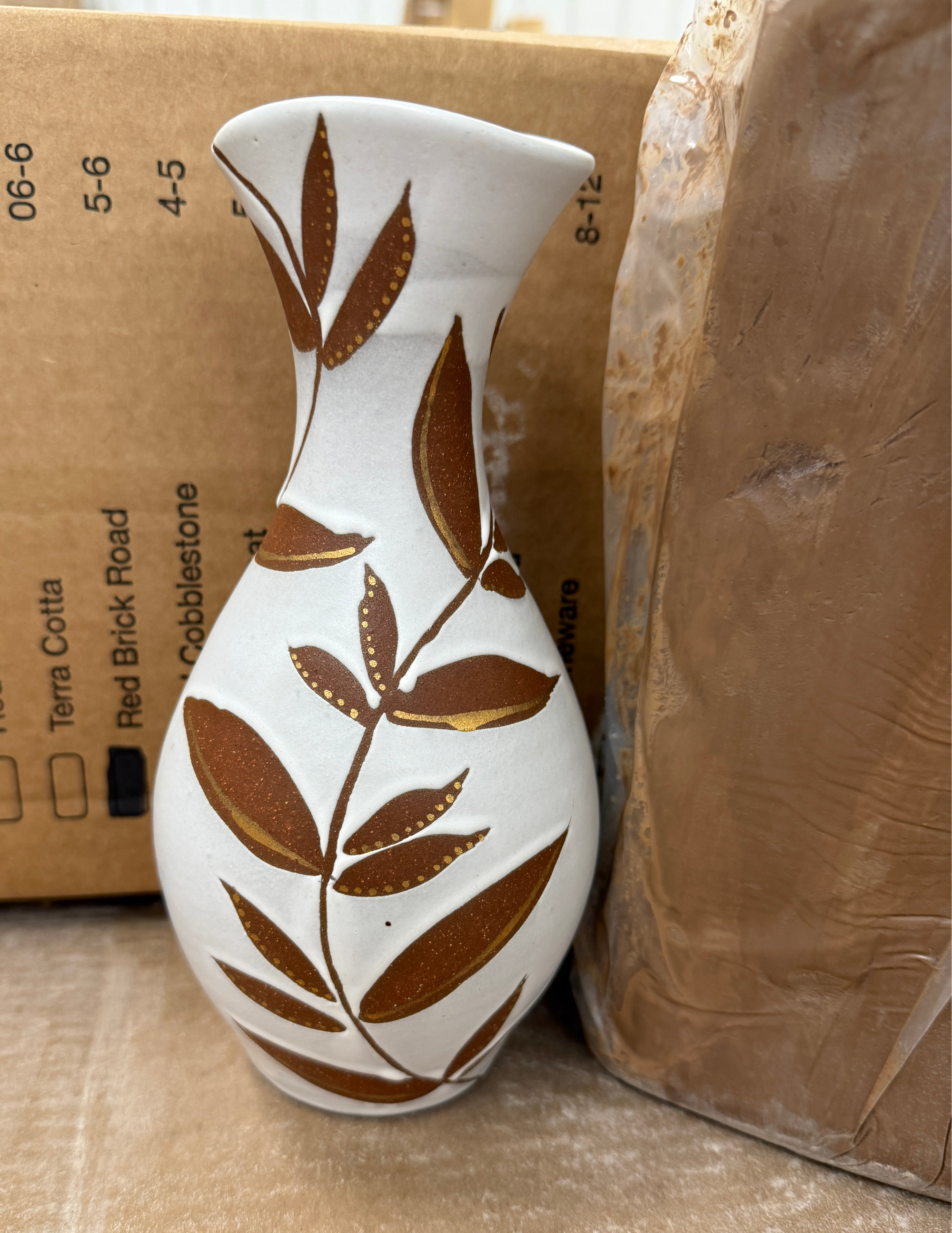 Brackers Good Earth Clays
