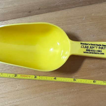 Small Plastic Scoop