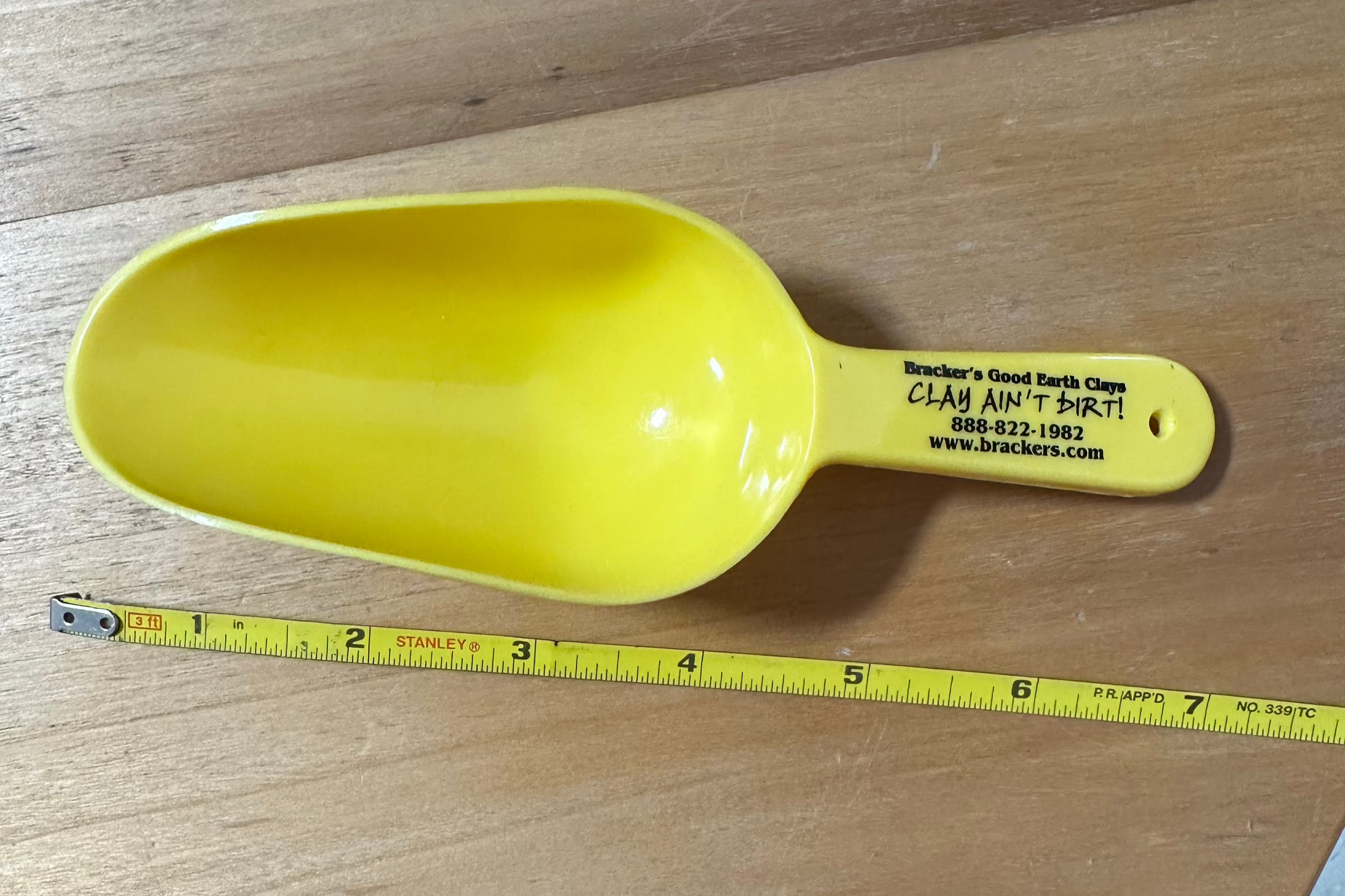 Small Plastic Scoop