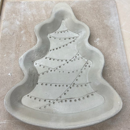 Christmas Tree Dish 10 X 8