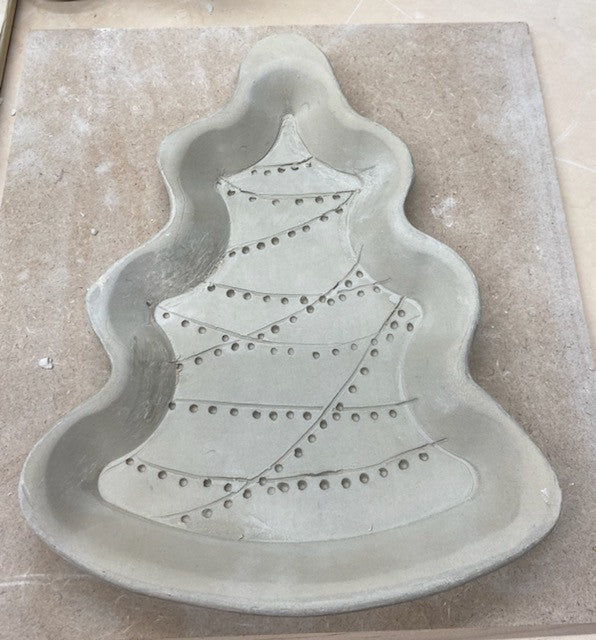 Christmas Tree Dish 10 X 8