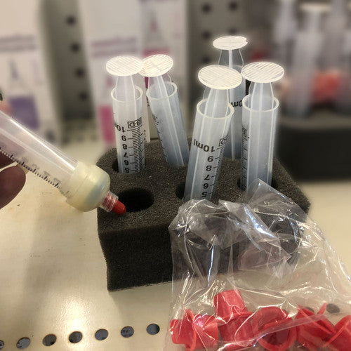 Slip trailing syringe set