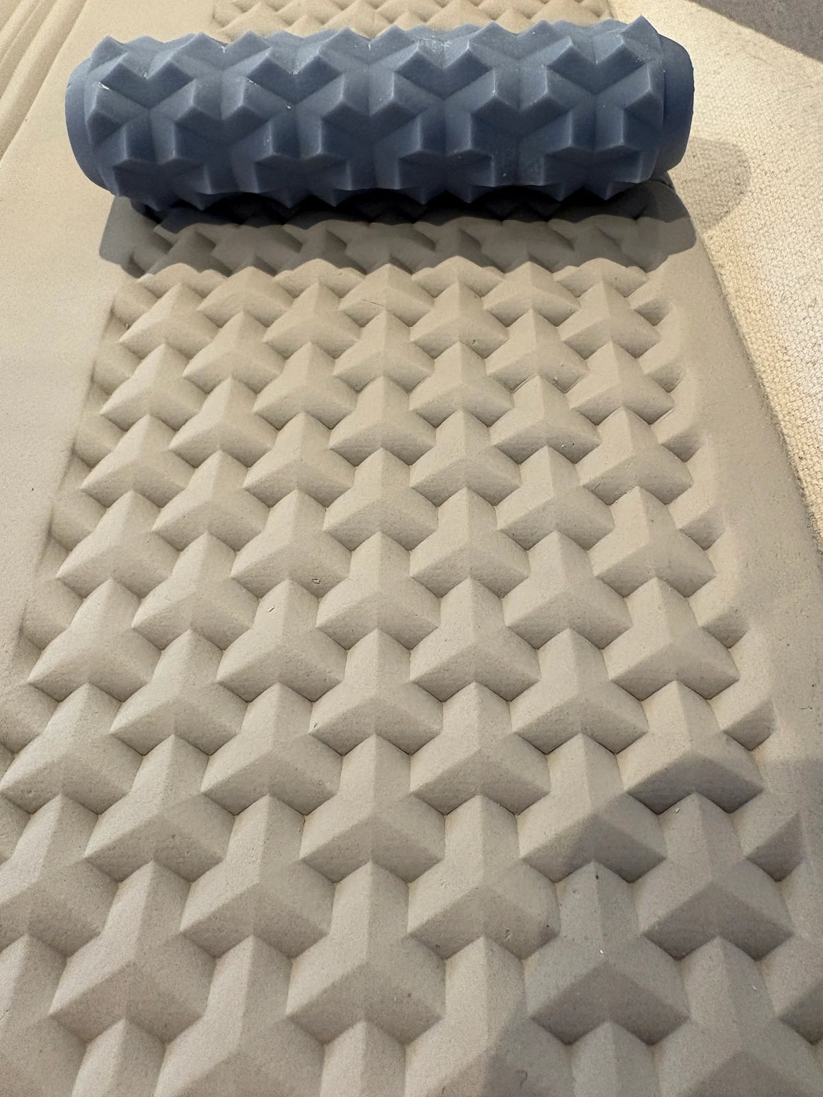 Pyramids Roller