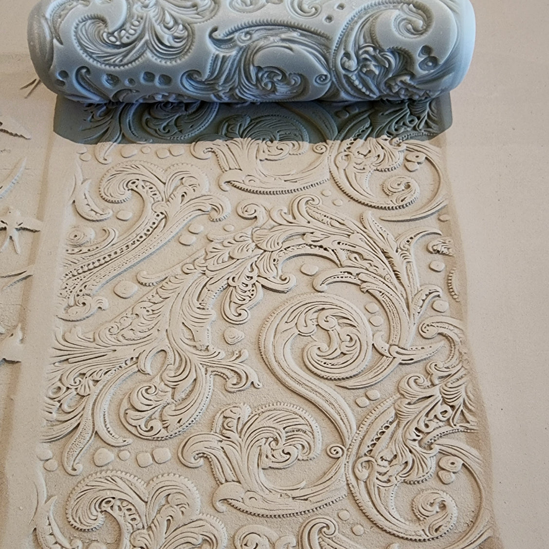 Spiral Filigree Roller