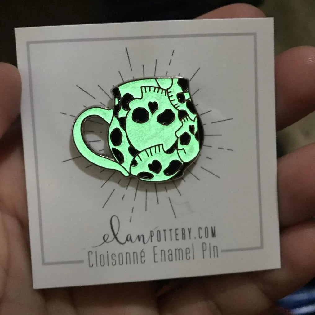 Pins - Skull Mug (Glow in the Dark)