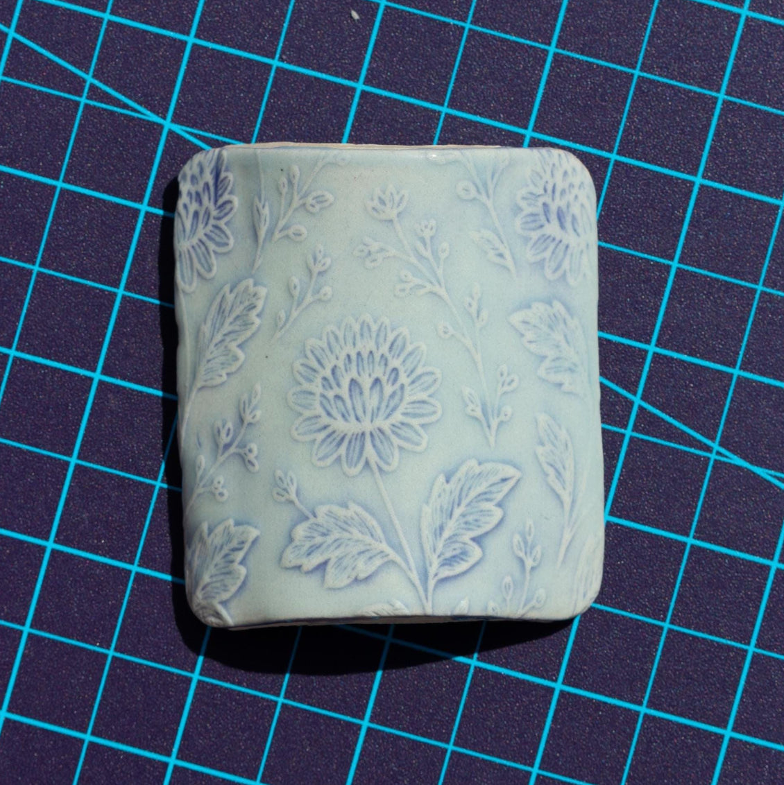 Vintage Flowers Roller